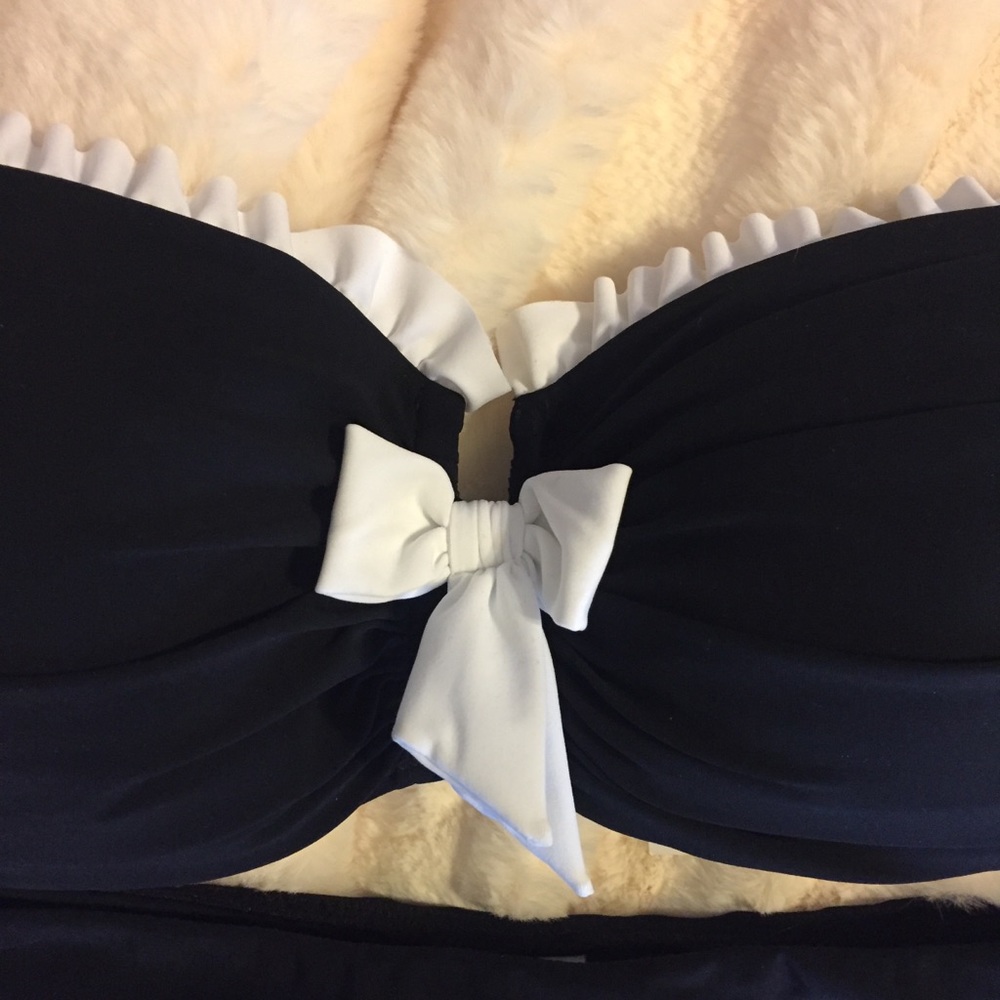 Like New Profile By Gottex Black and White Bikini - Picture 3 of 5